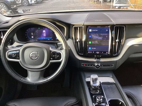 Certified 2022 Volvo XC60 B5 Inscription w/ Climate Package image 30