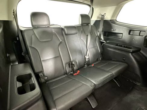 Used 2023 Kia Telluride EX w/ EX Captain's Chair Package AWD/4WD image 29