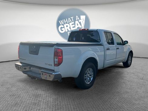 Used 2016 Nissan Frontier SV w/ SV Value Truck Package AWD/4WD image 2
