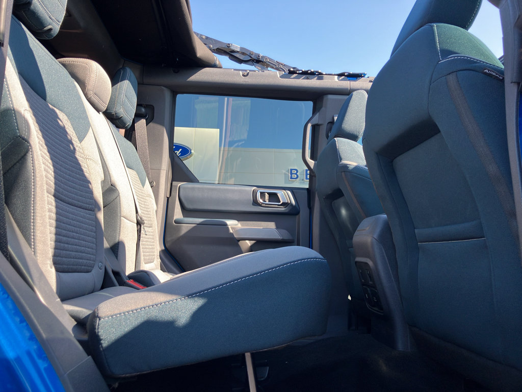Used 2023 Ford Bronco Outer Banks AWD/4WD image 33