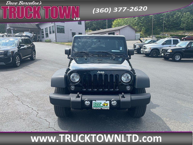 Used 2015 Jeep Wrangler Unlimited Sport w/ Max Tow Package AWD/4WD image 8