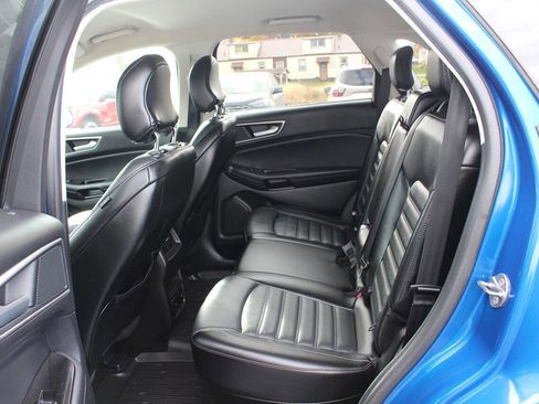 Used 2018 Ford Edge SEL w/ Equipment Group 201A image 8