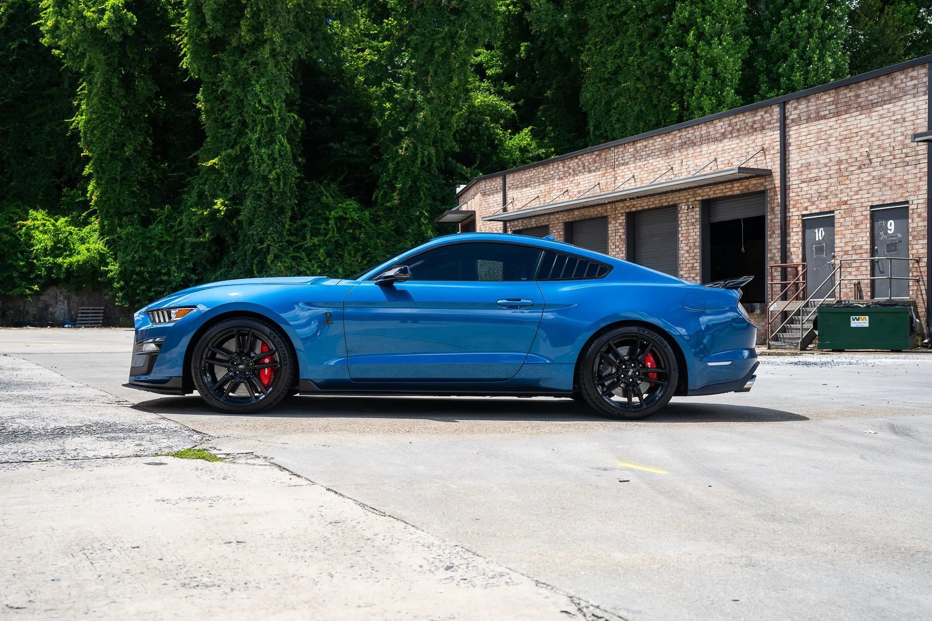 Used 2020 Ford Mustang Shelby GT500 w/ Technology Package RWD image 5