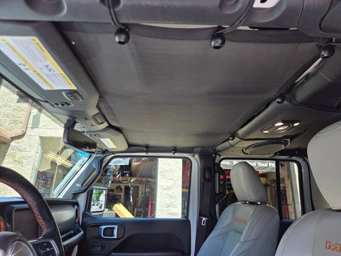 Used 2022 Jeep Gladiator Mojave w/ LED Lighting Group AWD/4WD image 17