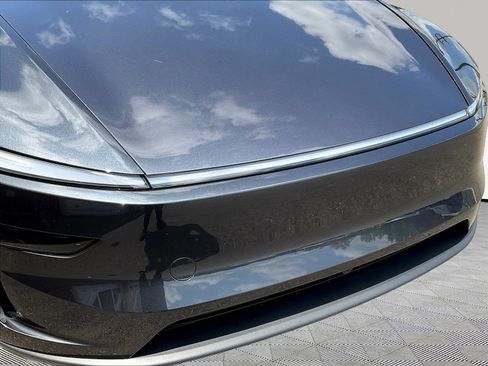 Used 2026 Tesla Model Y Long Range AWD/4WD image 31