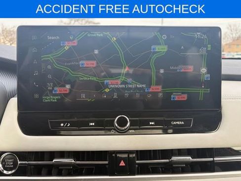 Used 2025 Mitsubishi Outlander SE image 3