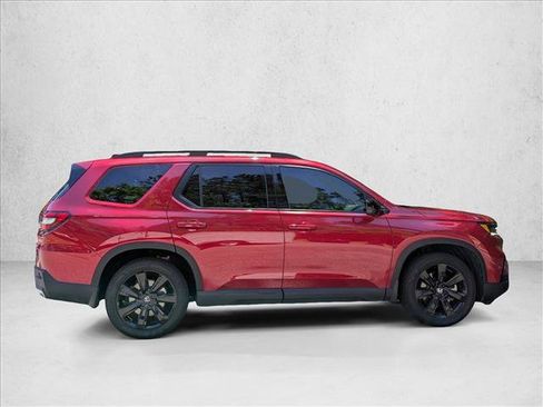 Used 2025 Honda Pilot Black Edition image 4
