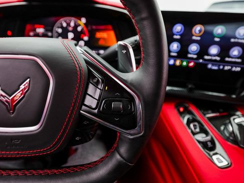 Used 2023 Chevrolet Corvette Stingray Premium Conv w/ Z51 Performance Package RWD image 15