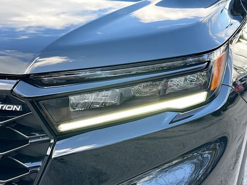 Used 2025 Honda Pilot Black Edition image 33