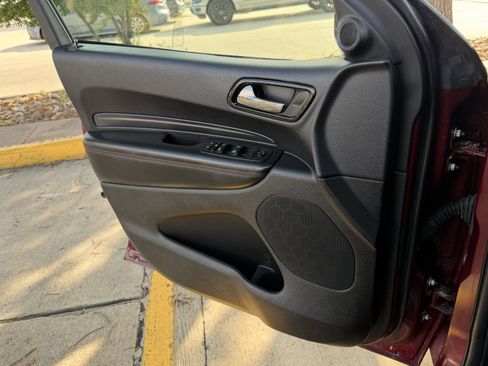 Used 2025 Dodge Durango GT RWD image 23