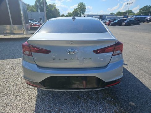 Used 2020 Hyundai Elantra SEL w/ Winter Weather Package FWD image 4