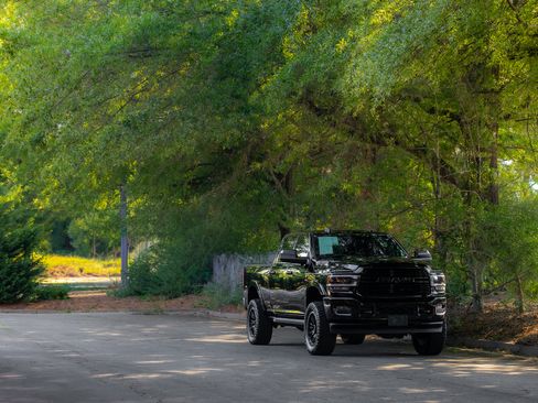 Used 2022 RAM 2500 Laramie AWD/4WD image 37