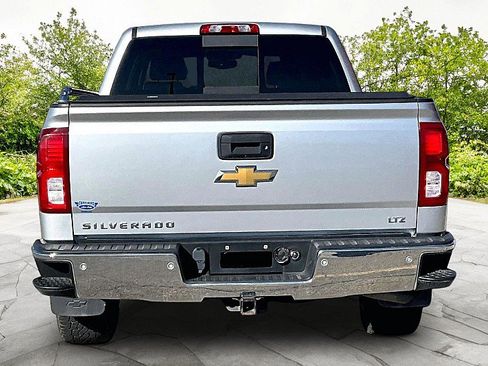 Used 2017 Chevrolet Silverado 1500 LTZ w/ Sport Package AWD/4WD image 5