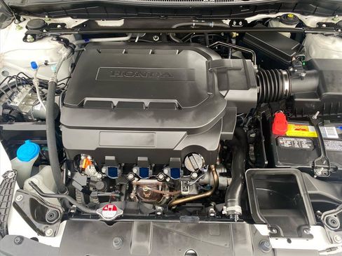 Used 2016 Honda Accord Touring image 33