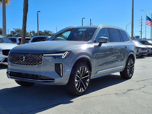 New 2026 Volvo XC90 B5 Plus image 3