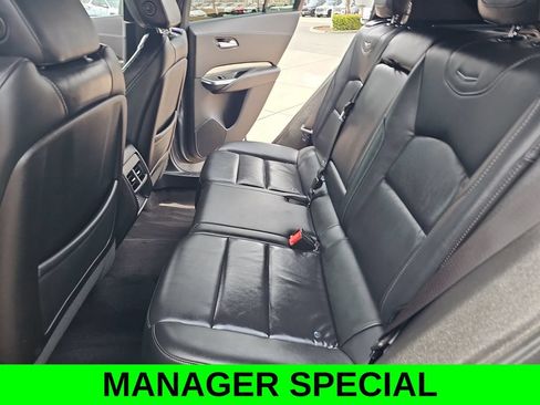 Used 2023 Cadillac XT4 Premium Luxury FWD image 14