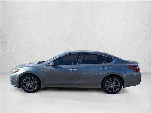 Used 2018 Nissan Altima 2.5 SR w/ SR Special Edition image 8