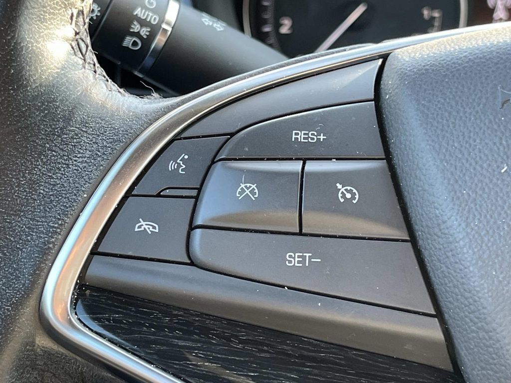 Certified 2023 Cadillac XT5 Premium Luxury w/ Technology Package FWD image 39