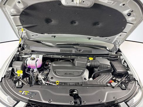 New 2026 Chrysler Pacifica Select image 24