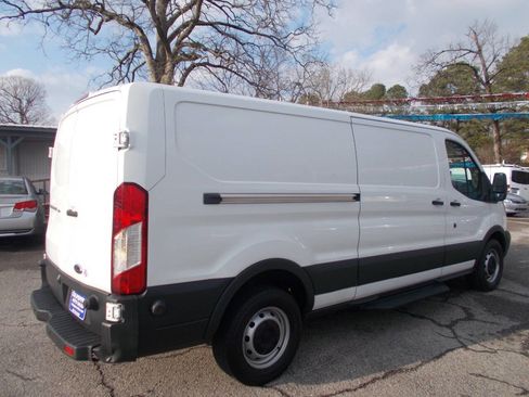Used 2017 Ford Transit 350 350 3dr LWB Low Roof Cargo Van image 3