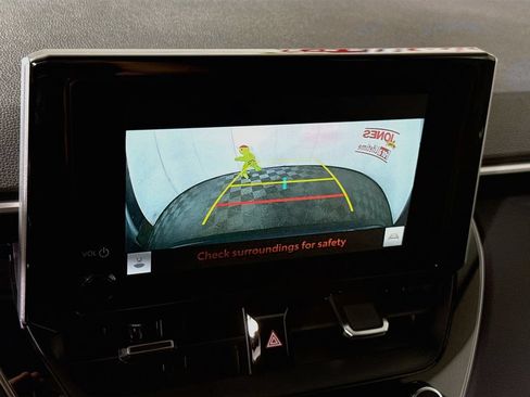 Certified 2025 Toyota Corolla Cross XLE w/ Convenience Package AWD/4WD image 6