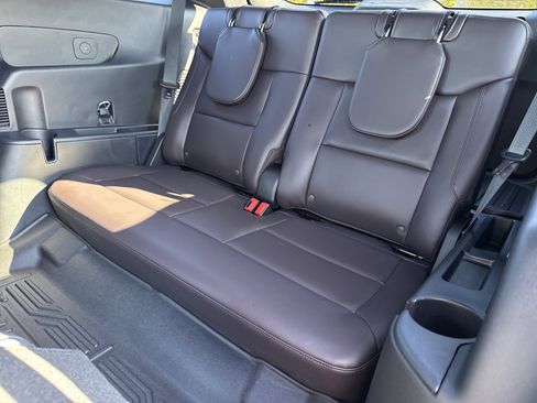 Used 2025 Ford Explorer Platinum w/ LUX Leather Package image 31