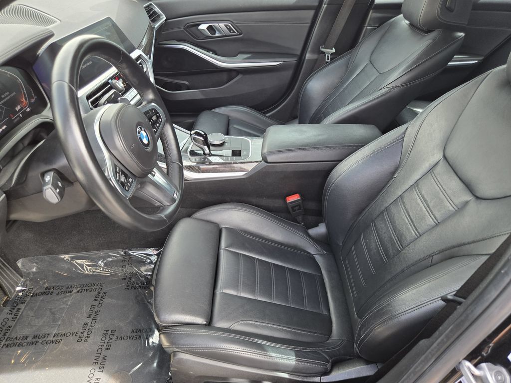 Used 2020 BMW 330i xDrive Sedan w/ M Sport Package AWD/4WD image 13