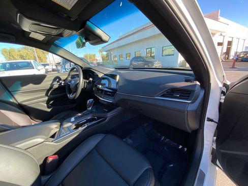 Used 2024 Cadillac CT4 Luxury image 35