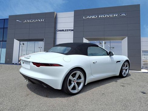 Used 2018 Jaguar F-TYPE Convertible RWD image 3