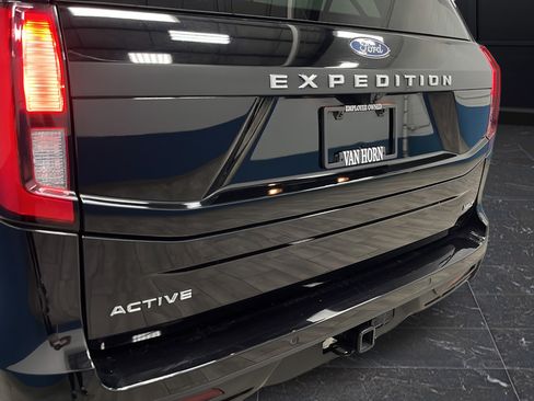 Certified 2025 Ford Expedition Max Active AWD/4WD image 41
