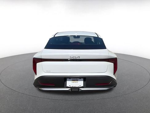 Used 2025 Kia K4 FWD image 12
