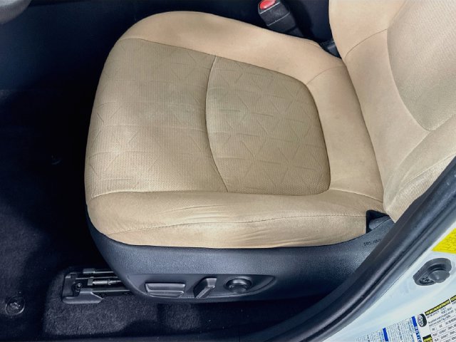 Certified 2019 Toyota RAV4 XLE w/ Convenience Package AWD/4WD image 20
