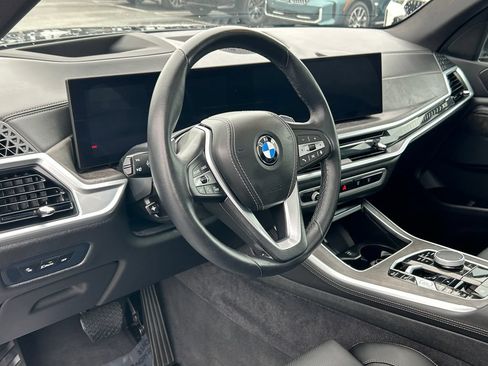 Used 2024 BMW X5 xDrive40i w/ Parking Assistance Package AWD/4WD image 13