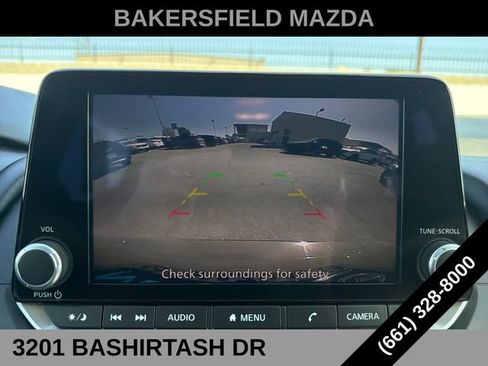 Used 2025 Nissan Rogue SV AWD/4WD image 18