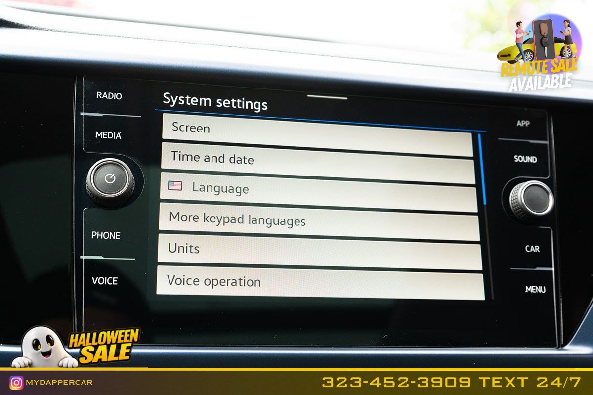 Used 2023 Volkswagen Taos SE w/ Panoramic Sunroof Package FWD image 36
