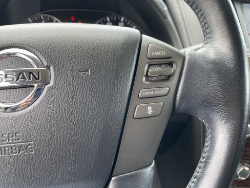 Used 2020 Nissan Armada SL image 18