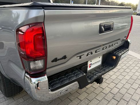 Used 2020 Toyota Tacoma SR5 image 14
