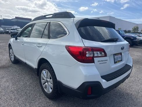 Used 2018 Subaru Outback 2.5i AWD/4WD image 7