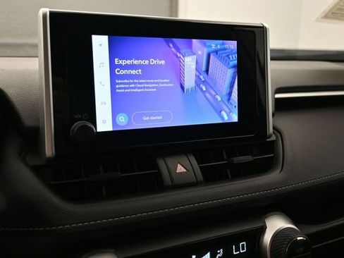 Used 2025 Toyota RAV4 XLE FWD image 17