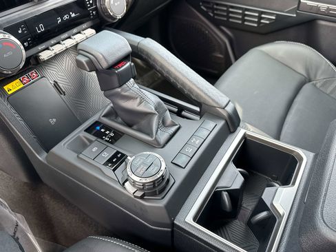 New 2026 Toyota 4Runner TRD Off-Road Premium AWD/4WD image 17