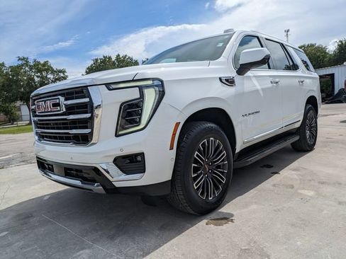 Certified 2025 GMC Yukon Elevation AWD/4WD image 8