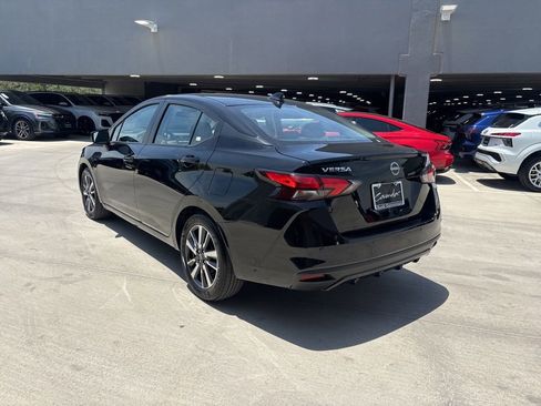 Used 2025 Nissan Versa SV FWD image 8