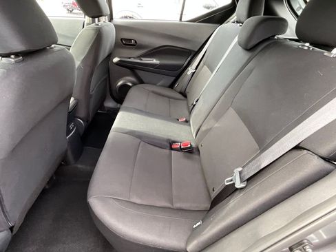 Certified 2025 Nissan Kicks Play S image 25