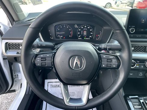 Used 2025 Acura Integra FWD image 13