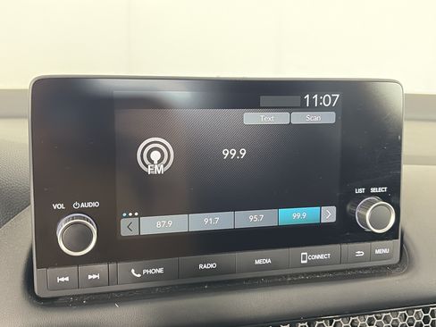 Used 2024 Honda HR-V Sport image 17