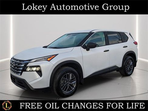 Certified 2025 Nissan Rogue S image 1