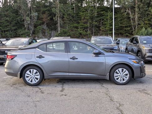 New 2025 Nissan Sentra S image 4