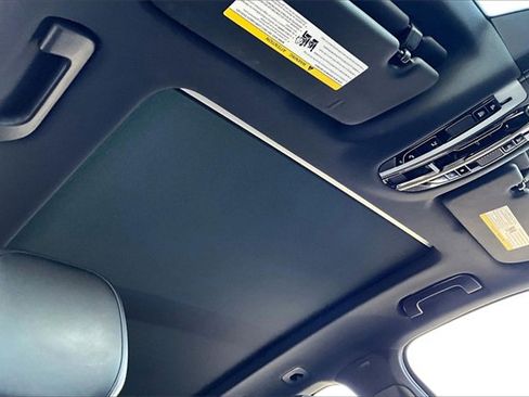 Used 2022 Porsche Cayenne image 27