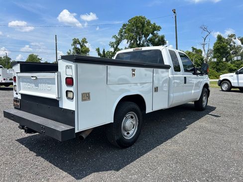 Used 2015 Ford F250 XL w/ Power Equipment Group RWD image 6