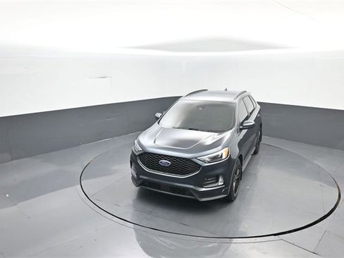 Used 2022 Ford Edge ST-Line image 20